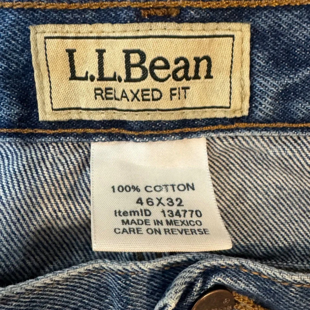 LL Bean Relaxed Fit Mens 46x32 Blue Medium Wash Cotton Straight Jeans 134770